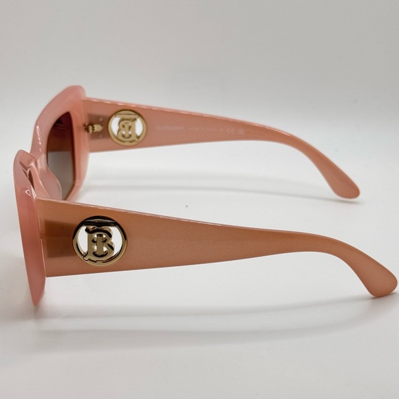 Burberry - translucent pink/nude square frame sunglasses 51-20-140- NWT - Picture 8 of 15